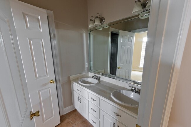 Building Photo - Home for rent in Deatsville