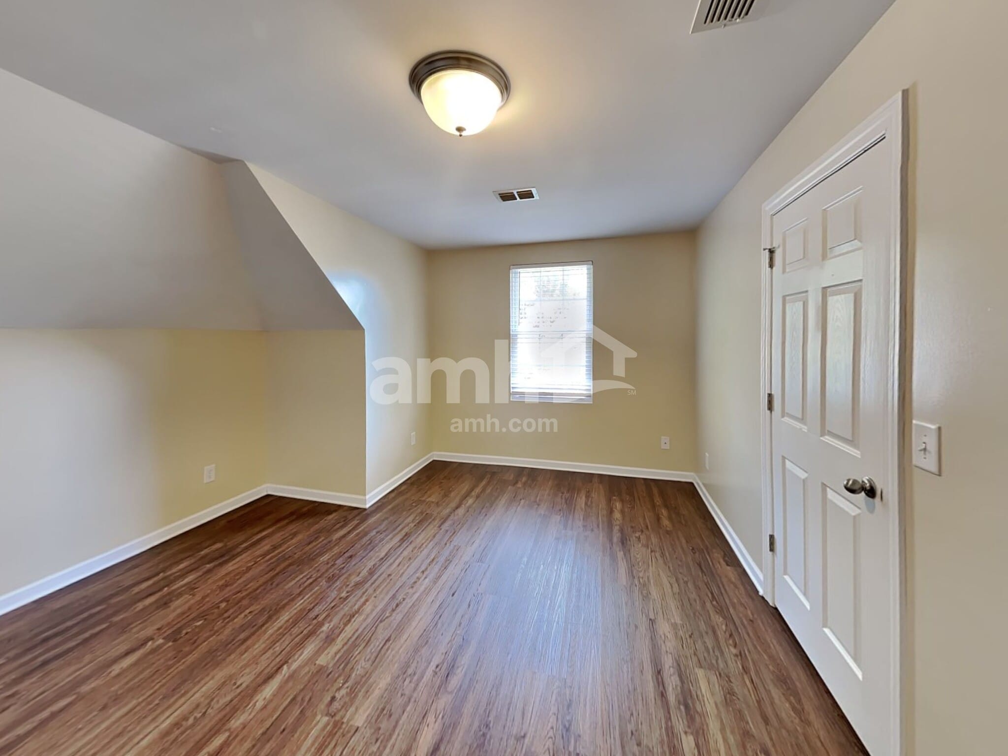 Building Photo - 1628 Antebellum Dr