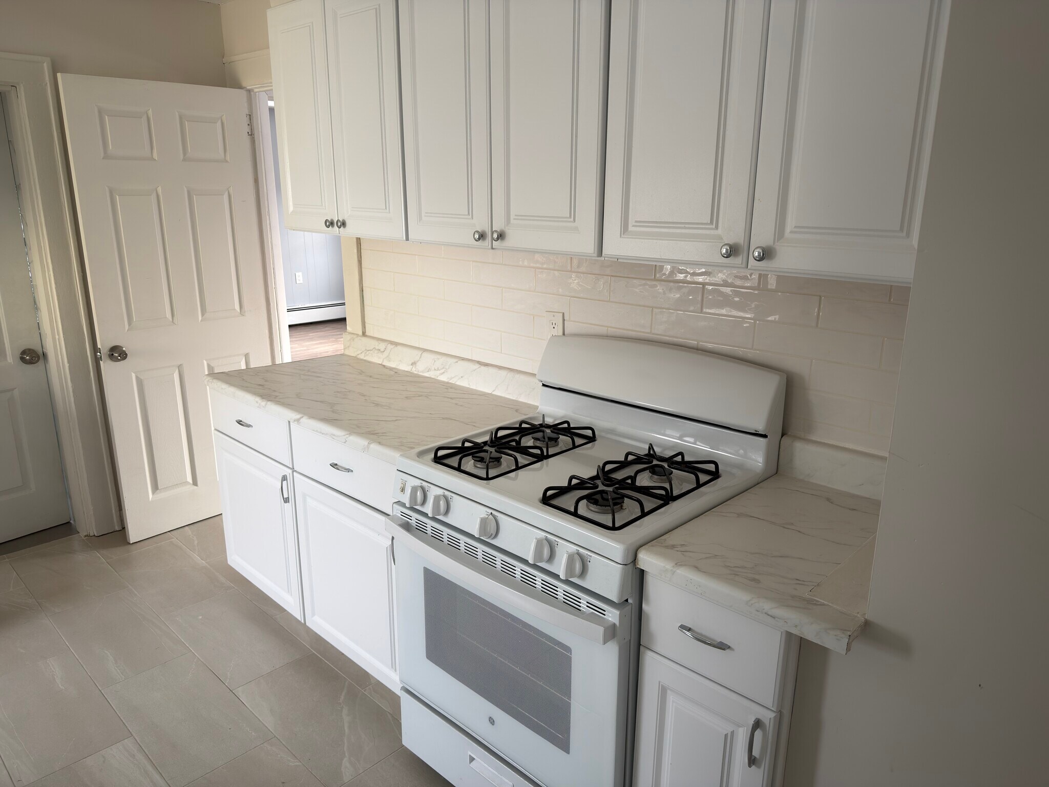 Building Photo - 462 Hackensack Ave