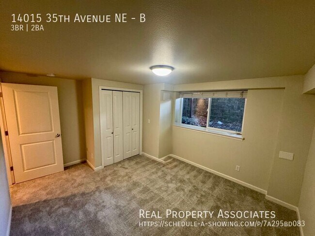 Building Photo - 14015 35th Ave NE