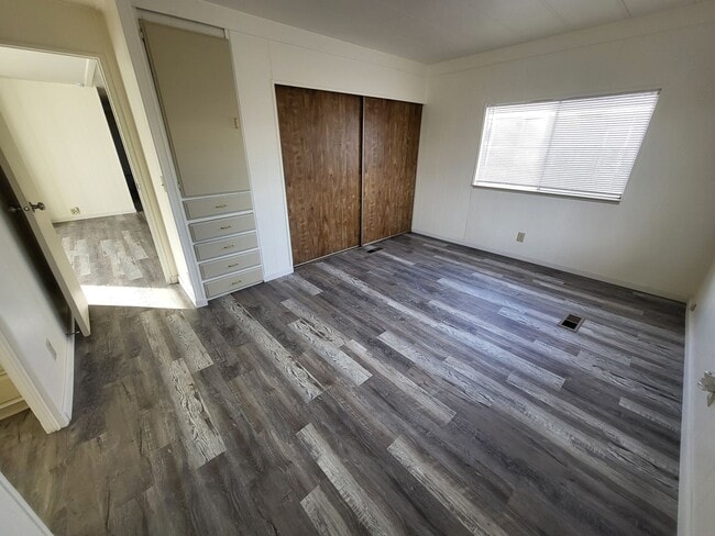 Building Photo - 2405 Kit Sierra Way