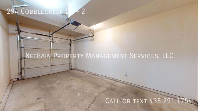 Building Photo - 294 E Cobblecreek Dr