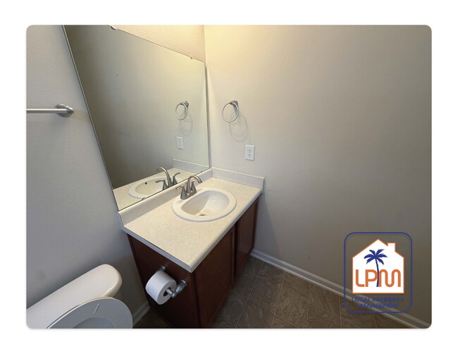 Building Photo - Charming 3-Bedroom Home with 2 Full Baths in Columbia