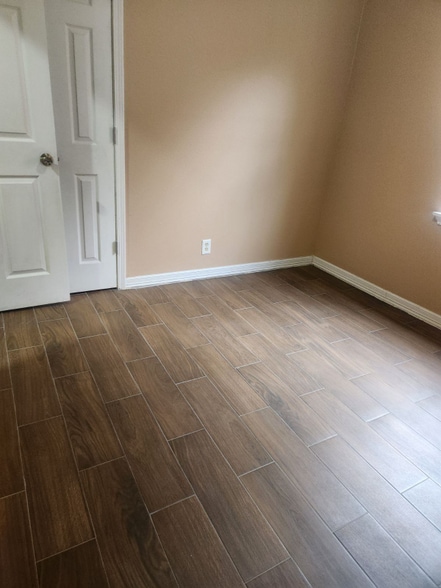 Building Photo - 531 Roper St