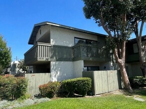 Building Photo - Spacious Condominium in Claremont School District! Ready for Immediate Move-in!!