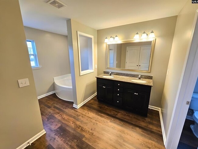 Building Photo - 58 Ridge Cir Dr