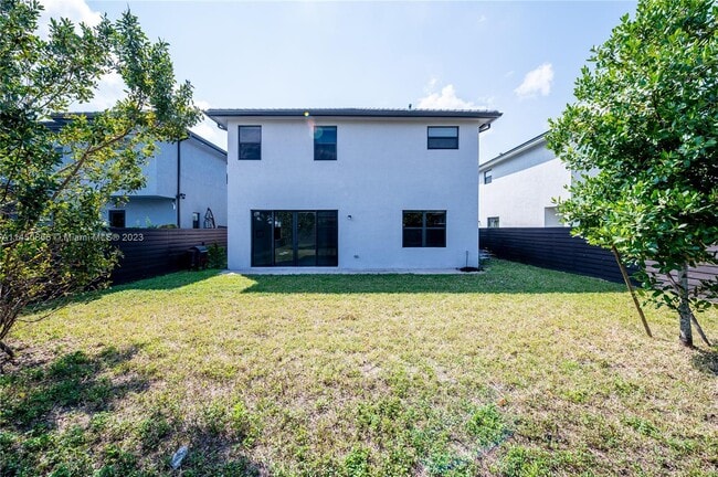 Building Photo - 8911 NW 160th Ter