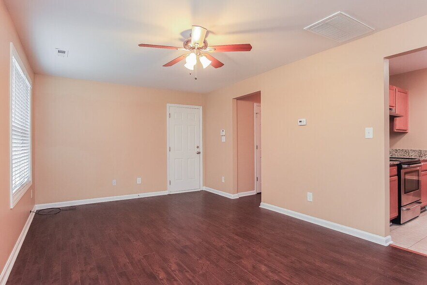 Building Photo - 2515 Dearborn Dr