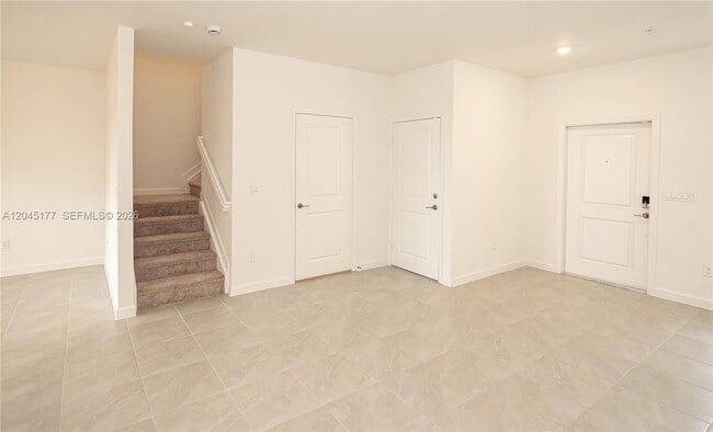 Building Photo - 270 SW 159th Pl