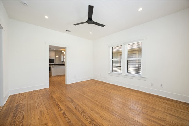 Building Photo - 2215 Gregg St