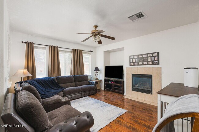 Building Photo - 6960 Rioja Ct