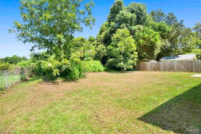 Building Photo - 4 Tennessee Dr