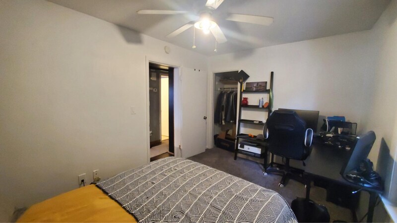 Building Photo - 1520 S 73rd St