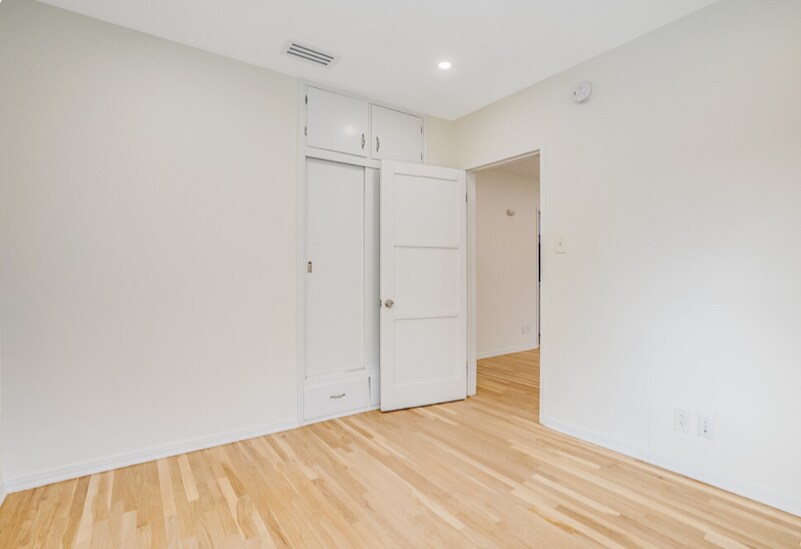 Building Photo - 4244 Tujunga Ave