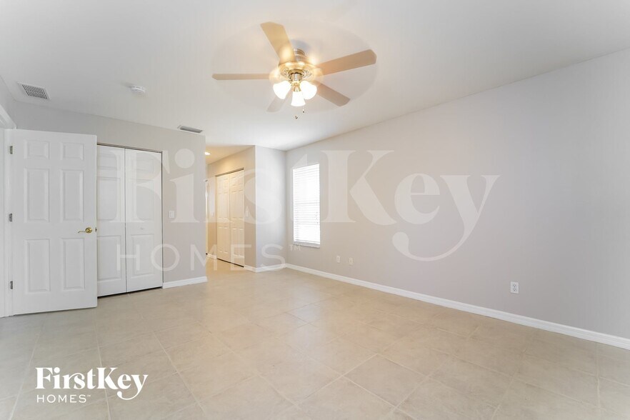 Building Photo - 3863 Atwater Dr