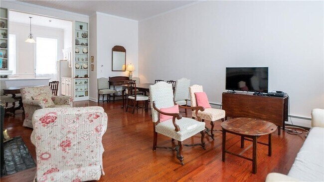 Building Photo - 167 Coggeshall Ave