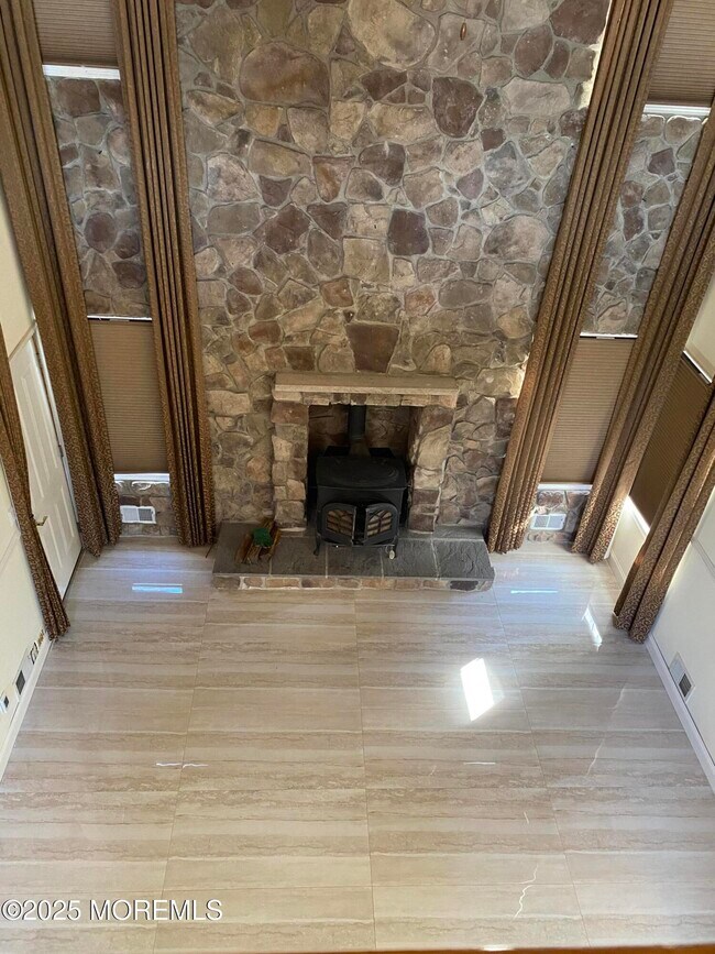 Building Photo - 41 Church Rd