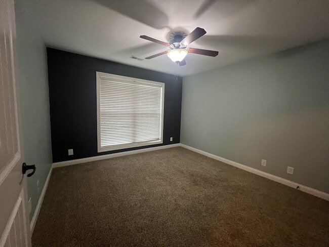 Building Photo - 1701 Winterhaven Ct