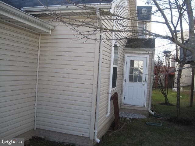 Building Photo - 7300 Willow Glen Way