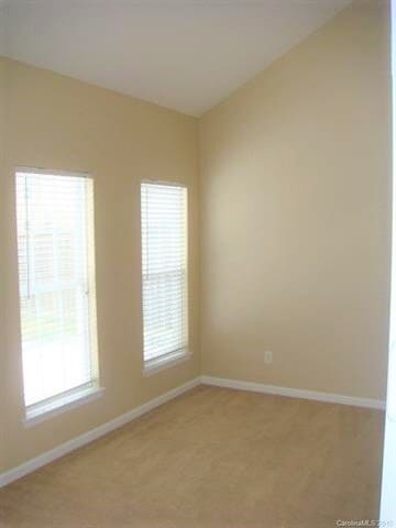 Building Photo - Great Home Community Pools Like A Resort