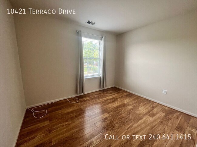 Building Photo - 10421 Terraco Dr