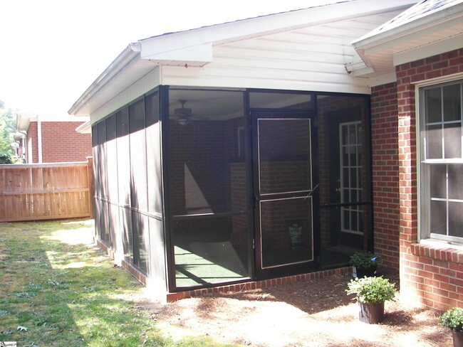 Building Photo - 14 Autumn Creek Way