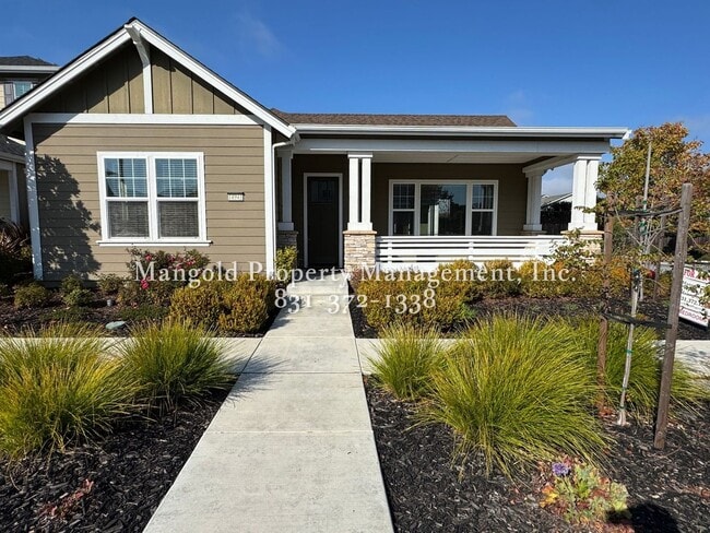Primary Photo - Stunning 3 Bed 2 Bath Home in East Garriso...