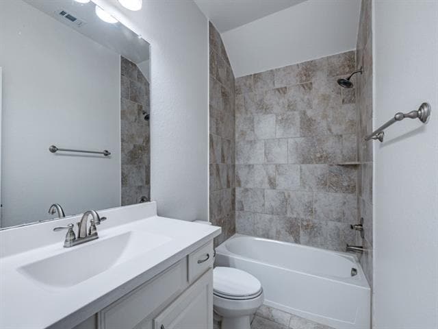 Building Photo - 2523 Linwood Dr