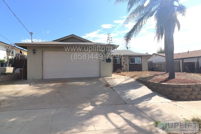 Building Photo - 5 Bedroom 2 Bath Home In Oceanside ** Move In Special $300 Off First Month's Rent**