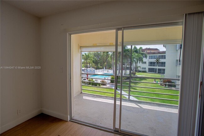 Building Photo - 4200 Crystal Lake Dr