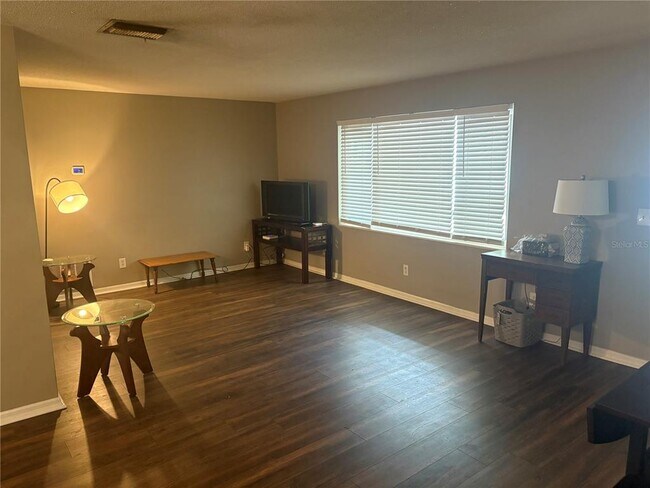 Building Photo - 3690 Dale Ct