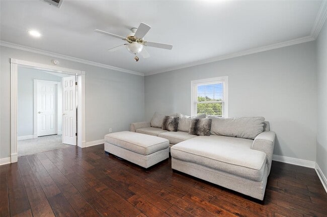Building Photo - 17700 N Rim Dr