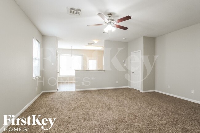 Building Photo - 12911 Pine Meadows St