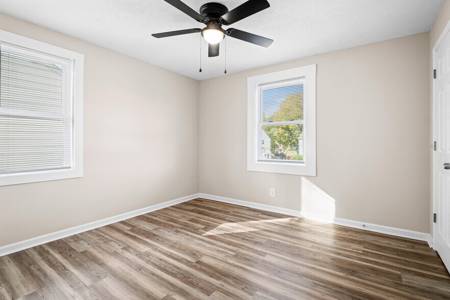 Building Photo - 1747 E Frankfort St