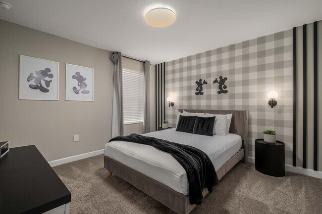 Building Photo - 9052 Sommerset Hills Dr