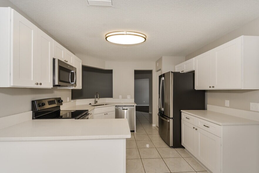 Building Photo - 4703 Stove Pl