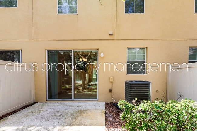 Building Photo - Impeccable Clayton Crossing 3/2.5 Townhome...