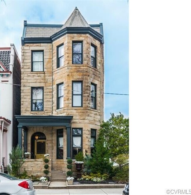 Building Photo - -- AVAILABLE JULY 15TH --  4 BR / 3.5 BA Gorgeous Home in The Fan, Available July 15tht!