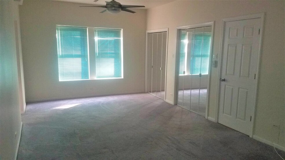 Building Photo - 7141 S Euclid Ave