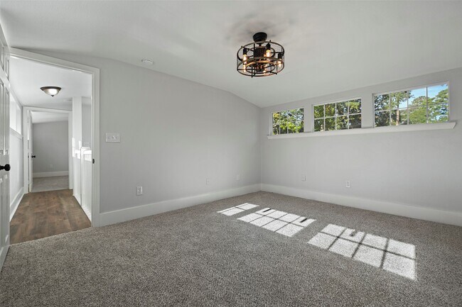 Building Photo - 17507 Wild Oak Dr