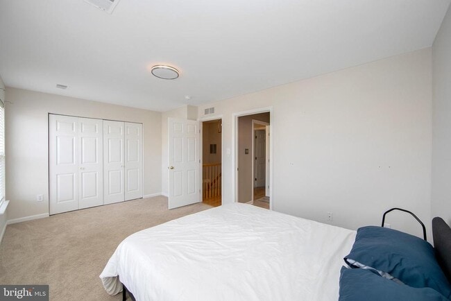 Building Photo - 156 Liberty Way