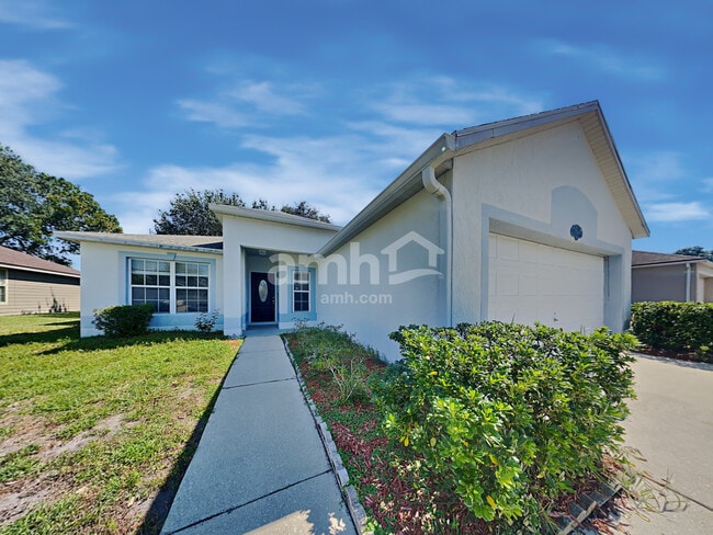 Building Photo - 1625 Hudderfield Cir E