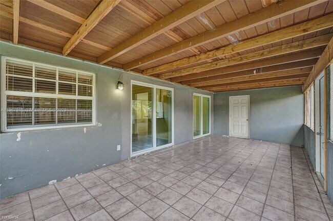 Building Photo - 3 br, 2 bath House - 561 NW 45th Ter # 0