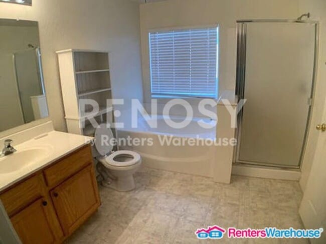 Building Photo - Ideal 3 Br 2 Ba 2 Cg Home Near Loop 303 & Greenway in Surprise!