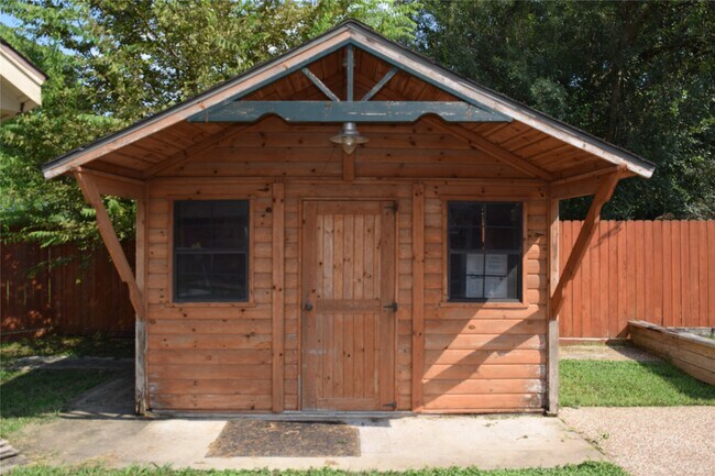 Building Photo - 3310 Little Farms Ct
