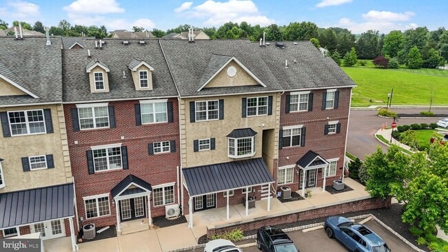 Building Photo - 3854 Ashland Dr
