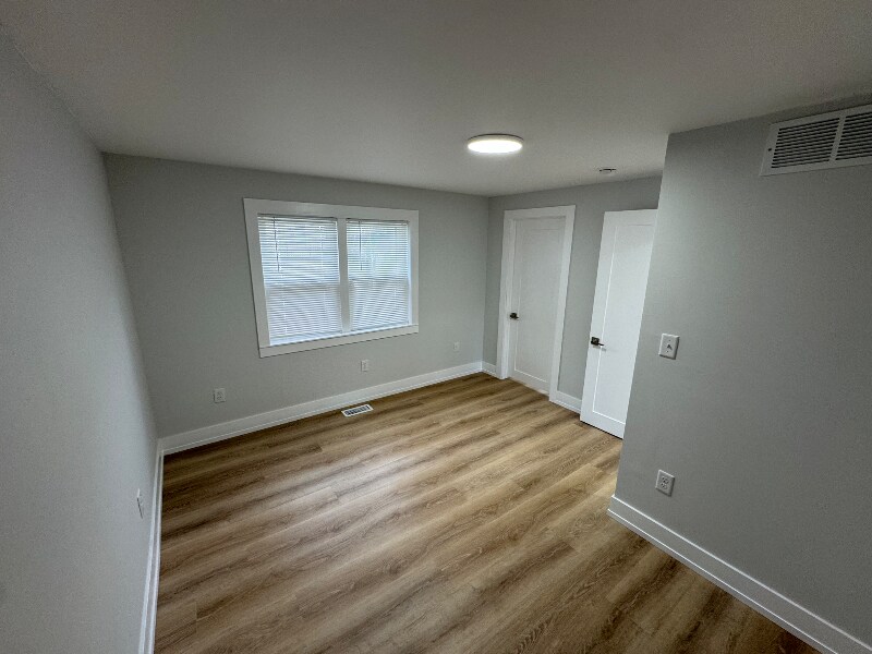 Building Photo - 413 State St