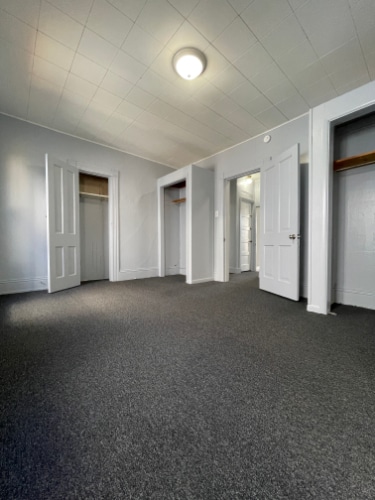 Building Photo - 404 Scammel St