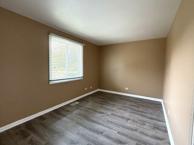 Building Photo - 206 Barcliffe Ln