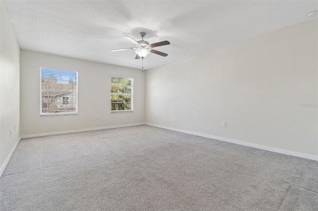 Building Photo - 10687 Lake Montauk Dr